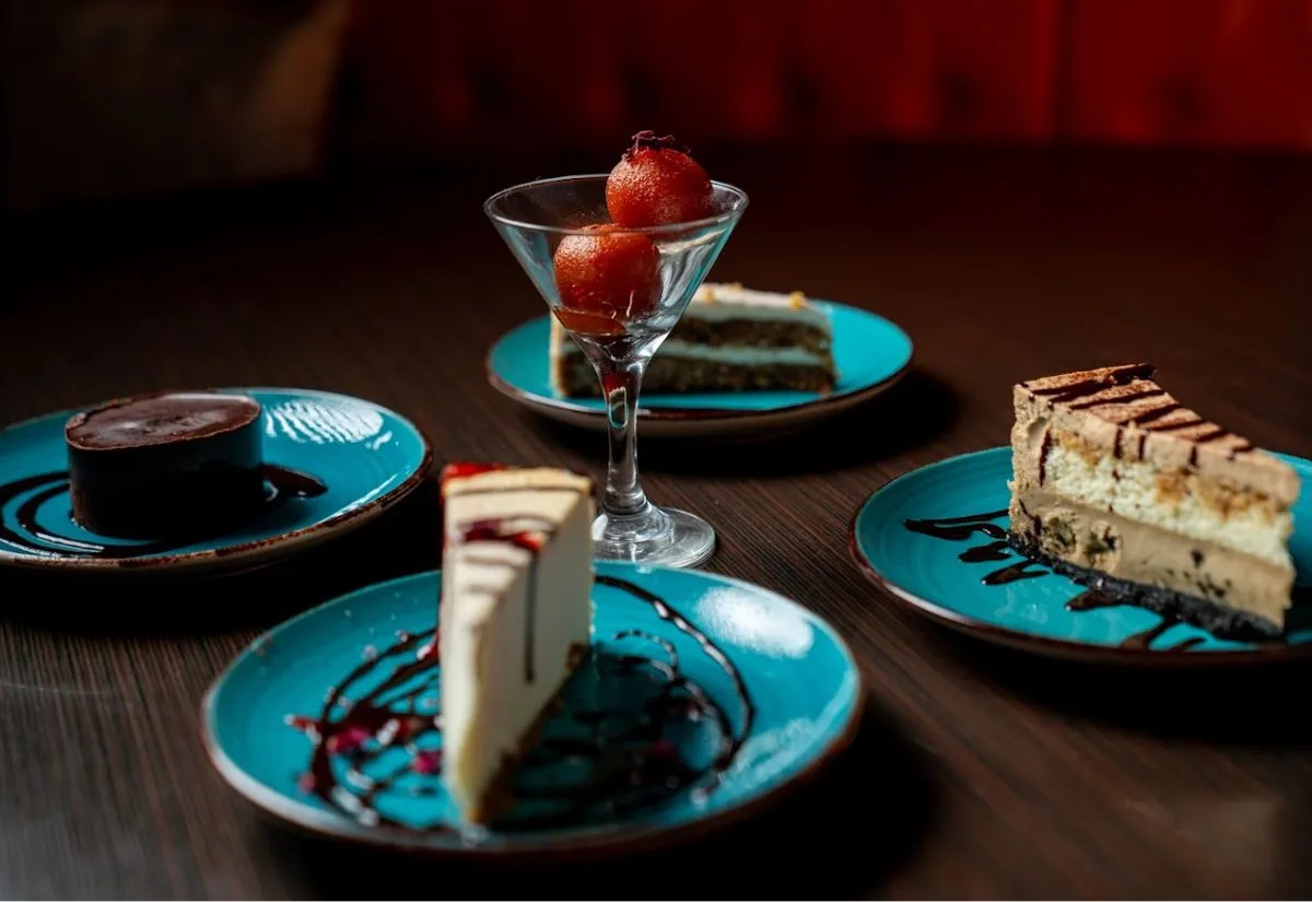 Nosh Cafe 109 Street - Best Indian Restaurant near University of Alberta Edmonton